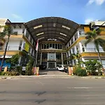 Kenari Asri Hotel