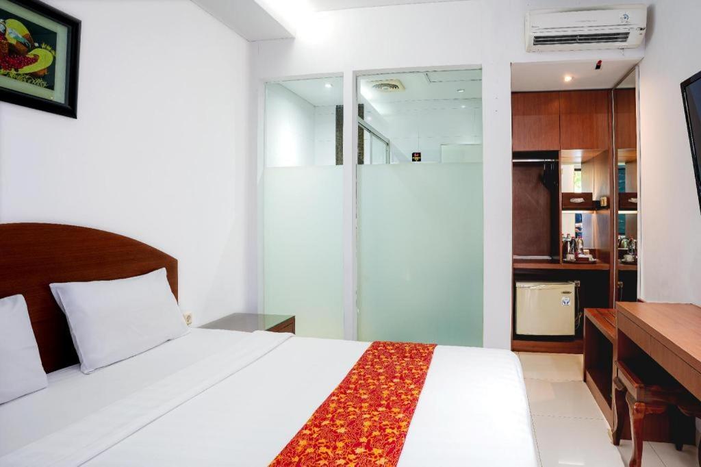 Kenari Asri Hotel 2*
